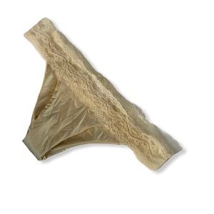 Beach Bunny Lace Bikini Bottom